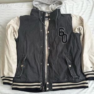 Nike Men’s Grey and Cream Jacket XL